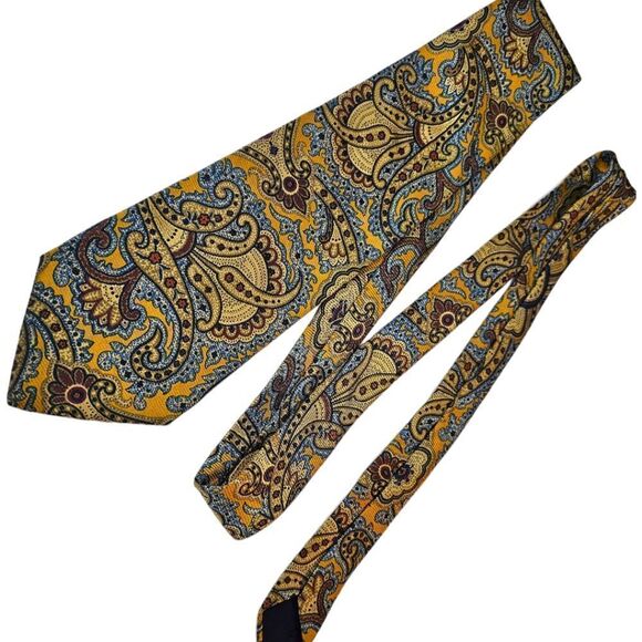 BrooksโBrothers 'Makers' Paisley Tie โ Gold & Blue | 100% Silk | Made in USA - Picture 5 of 5